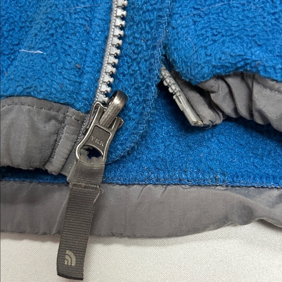 The North Face Blue and Gray Outdoor Fleece - Picture 2 of 7